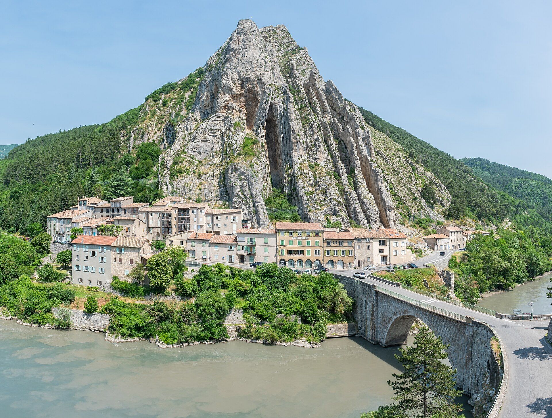 Rocher de la Baume