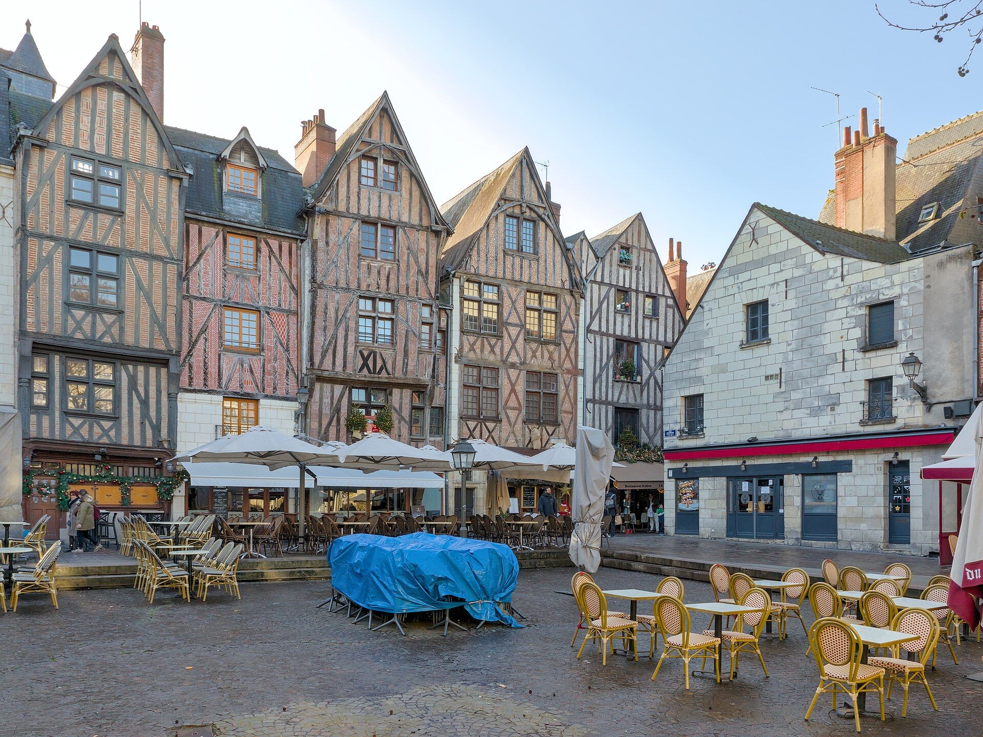 Le Vieux Tours et la place Plumereau