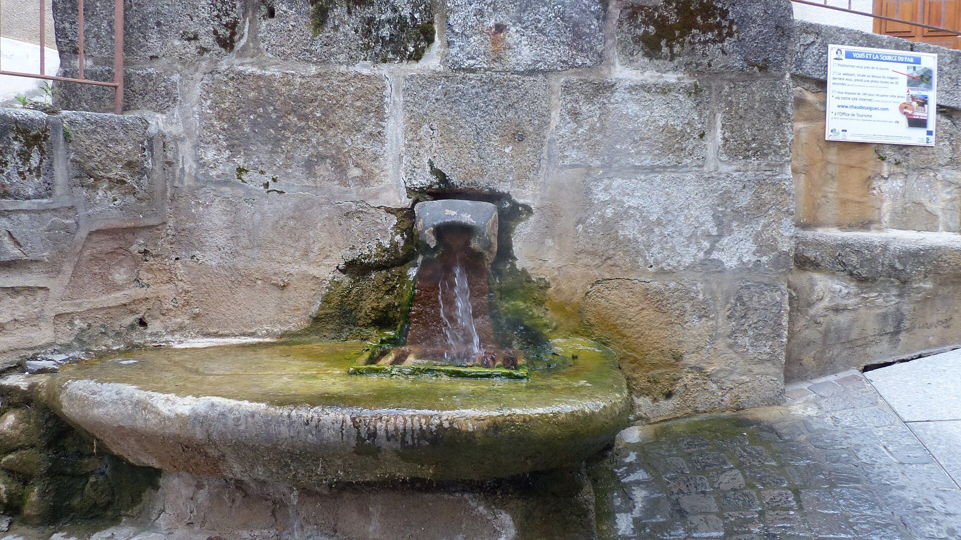 Chaudes-Aigues et le centre thermal Caleden