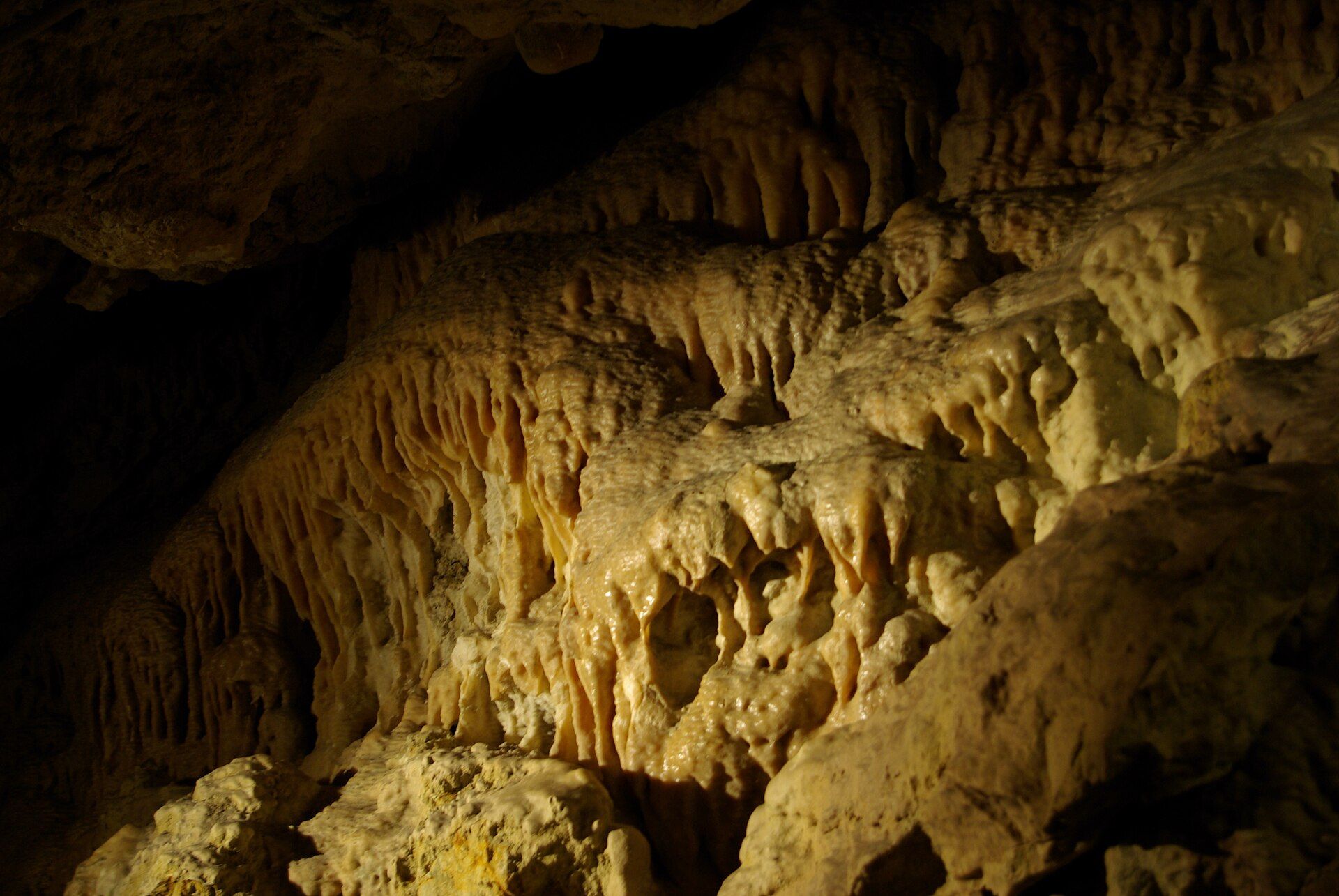 Grottes pétrifiantes de Savonnières