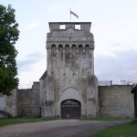 Forteresse de Druyes-les-Belles-Fontaines