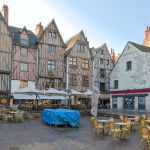 Le Vieux Tours et la place Plumereau